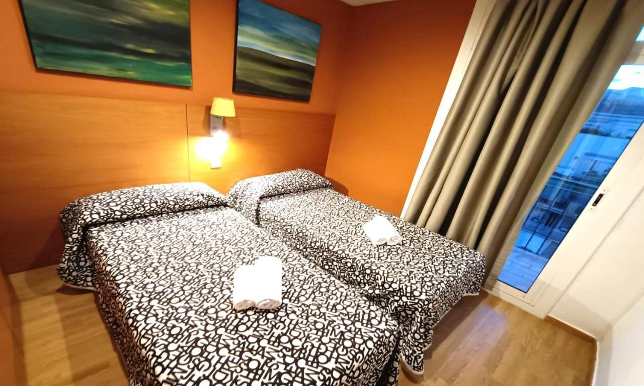 La Fira Apartment Barcelona Luaran gambar